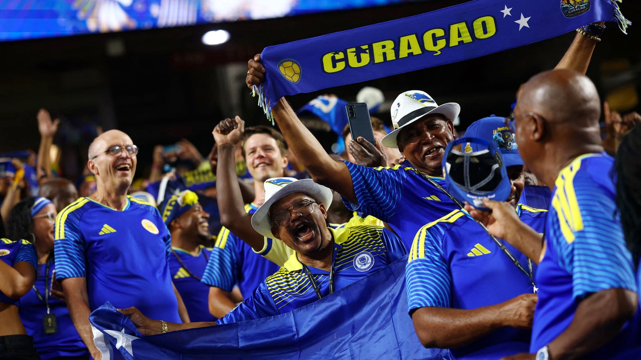 Eloy Room Turns Ecuador Pressure Into Curacao's First World Cup Point image 2