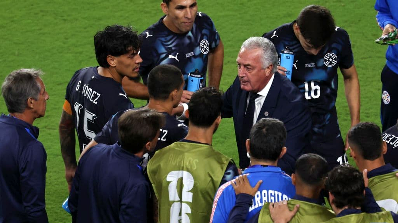 Ten-Man Paraguay Send Turkiye Out After Galarza's 65-Second Strike image 2