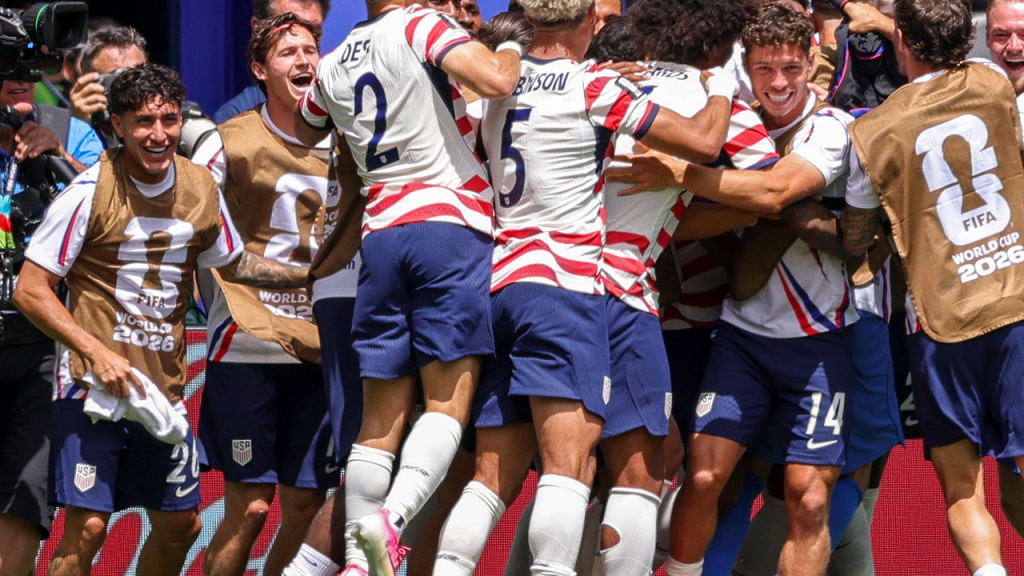USA Beat Australia and Reach the Knockout Stage With a Game to Spare