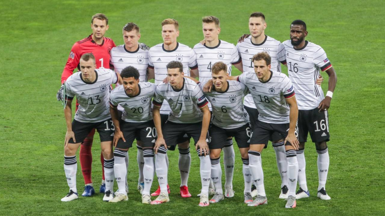 Germany and Paraguay Turn the Last 32 Into a Set-Piece Test
