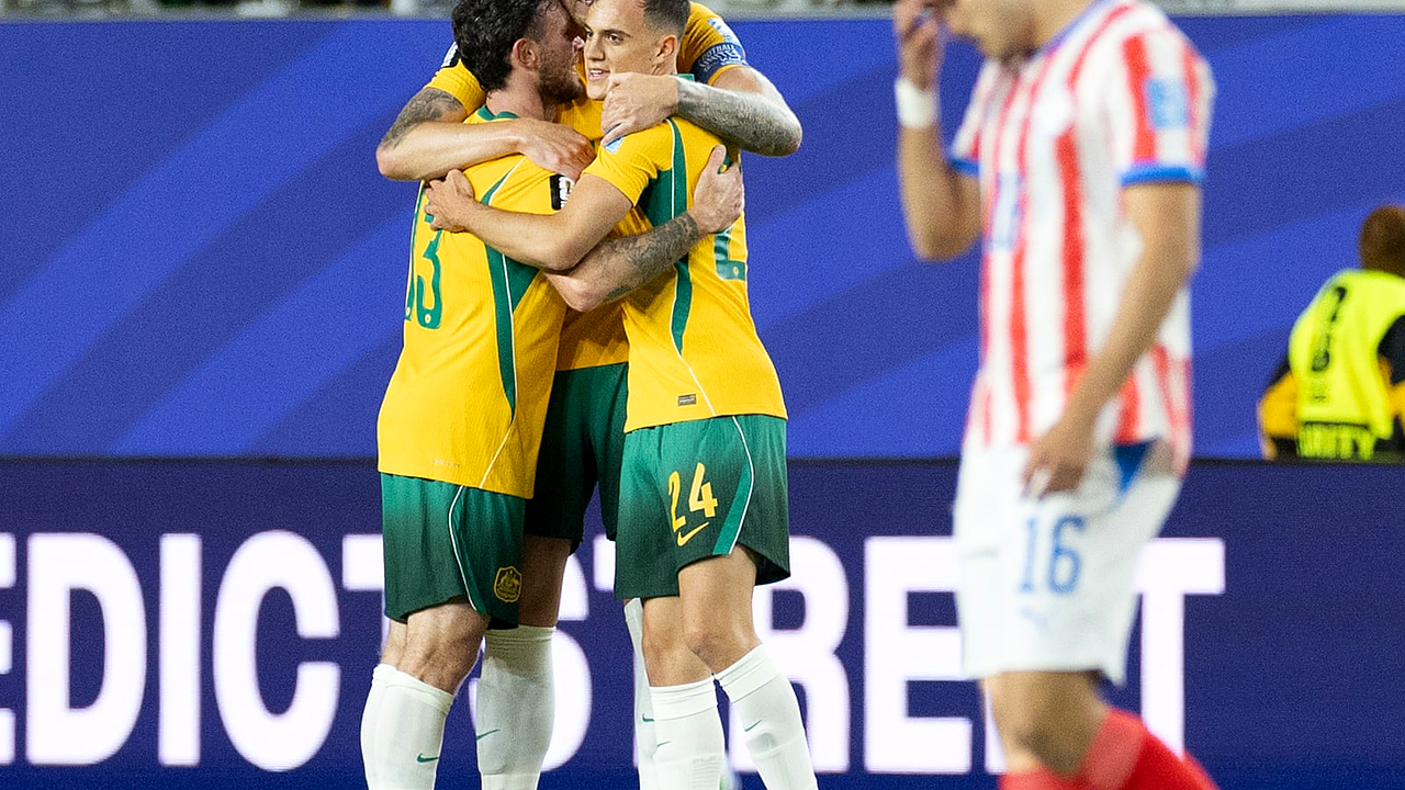 Paraguay and Australia Leave Survival Open After a Scoreless Draw image 2