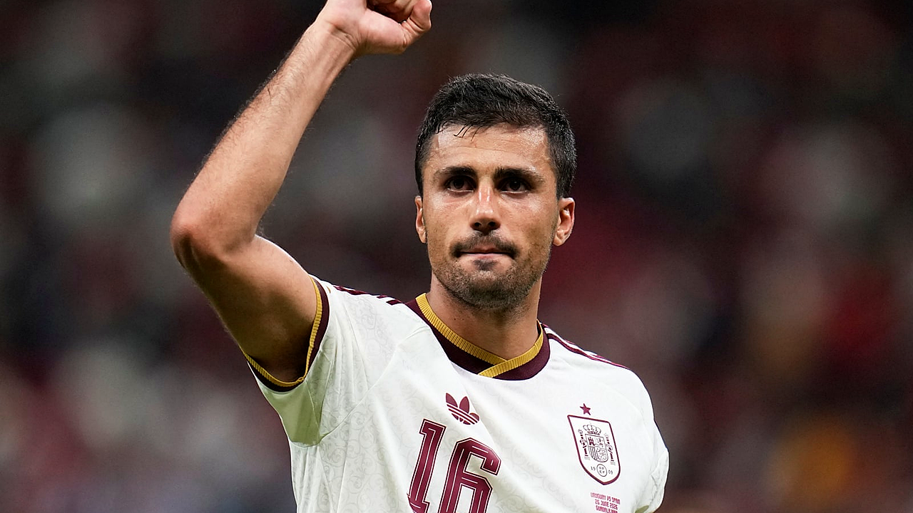 Spain Edge Uruguay as Baena Turns Group H Control Into a Scoreboard Fact