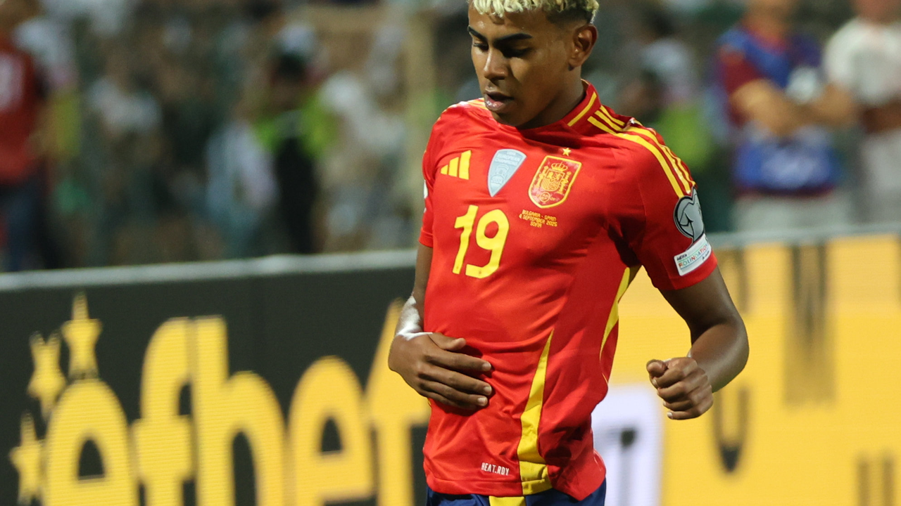 Lamine Yamal Fires Spain Past Saudi Arabia 4-0 Into the Round of 32