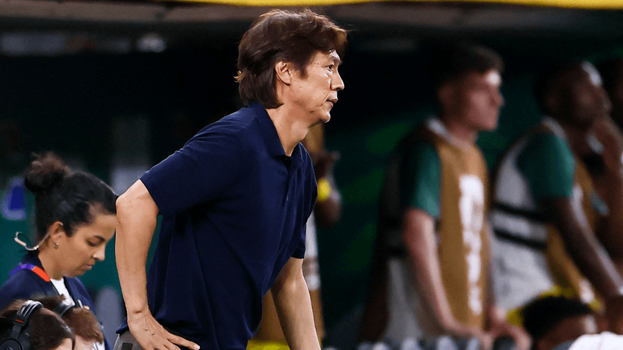 Korea's Hong Exit Turns a Flat World Cup Into a Coaching Audit