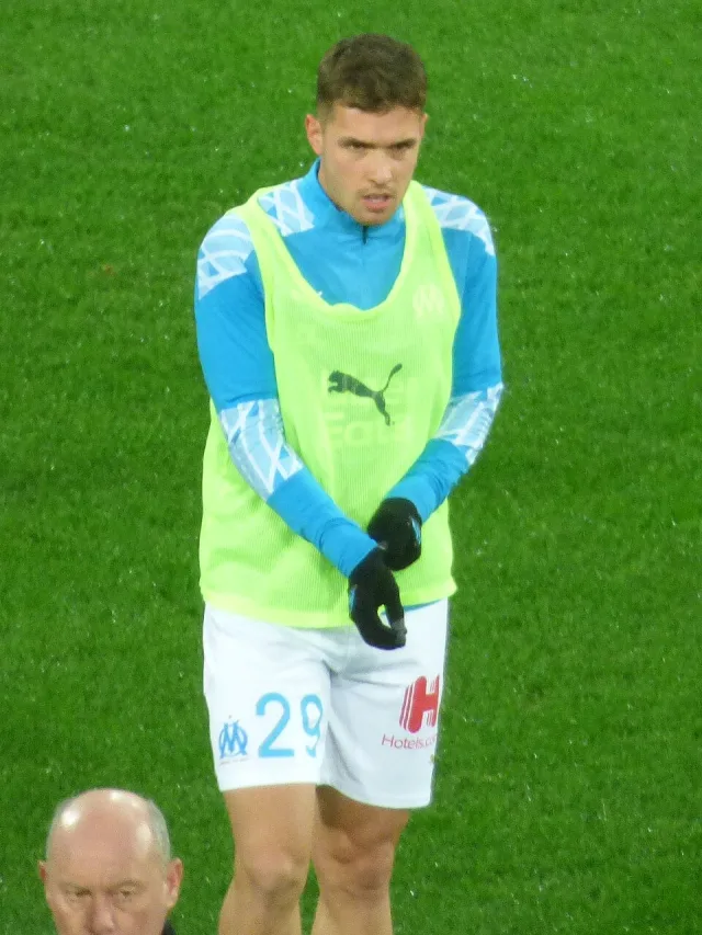 Pol Mikel Lirola