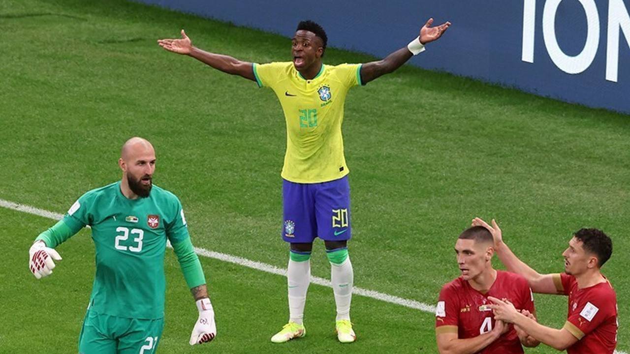 Vinicius Junior playing for Brazil