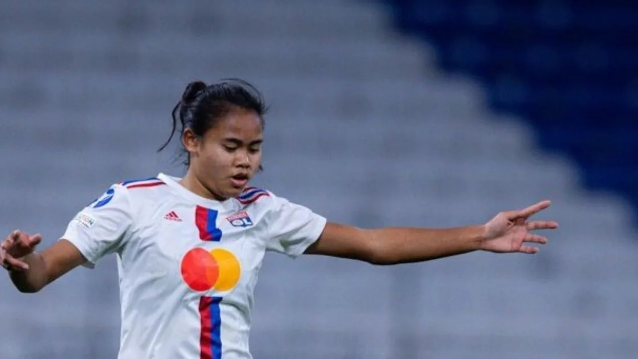 Alice Sombath joins Tottenham after five title-winning seasons in Lyon