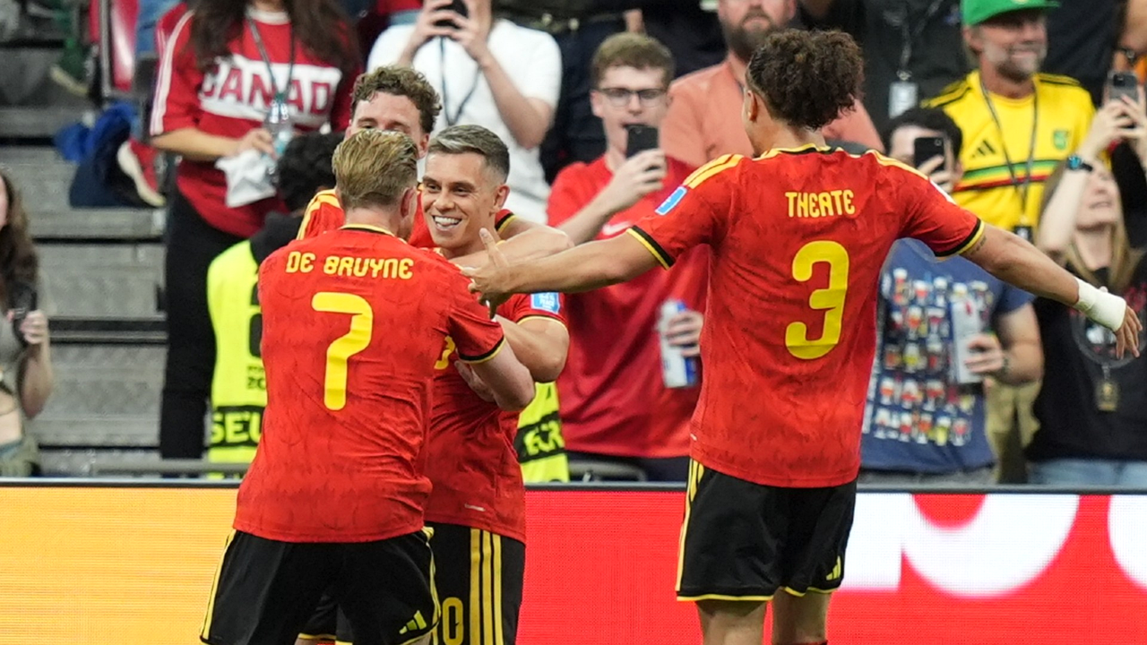 Belgium's Senegal XI Puts De Bruyne and Lukaku Back Into a Control Test