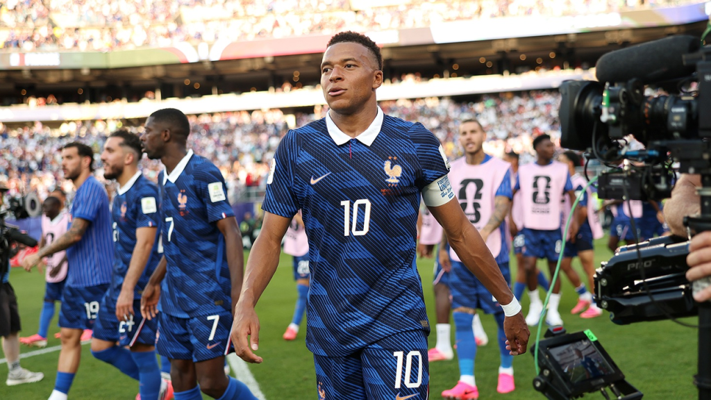 France and England confirm changed line-ups for the World Cup bronze match