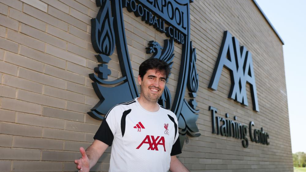 Andoni Iraola begins work as Liverpool head coach