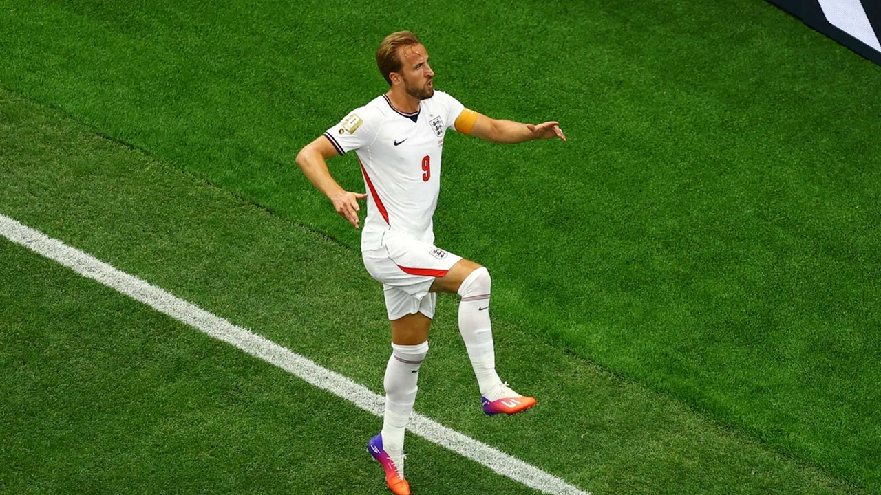 Kane's Late England Rescue Turns Mexico Into a Real Measure