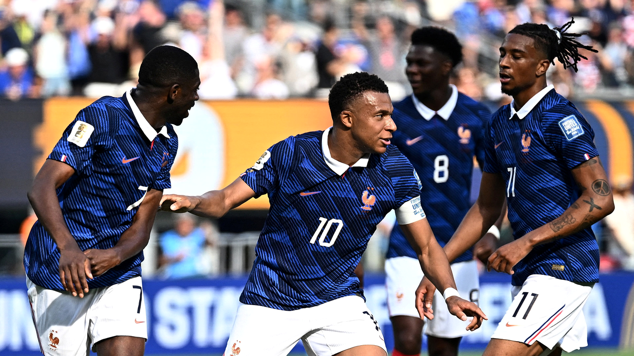 Mbappe Helps France Beat Paraguay and Move On