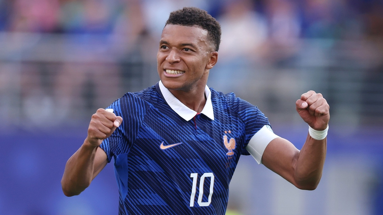 Mbappe Brace Against Sweden Sends France Toward Paraguay