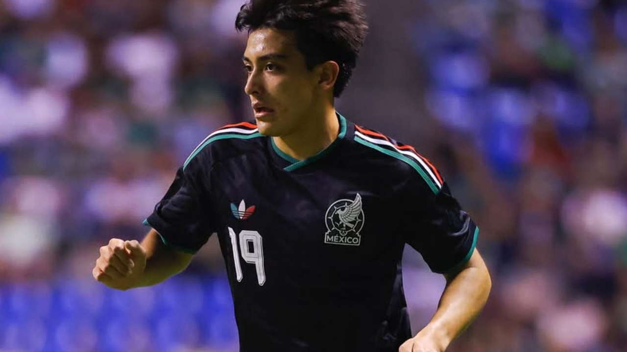 Mexico Predicted XI Puts Gimenez and Quinones in Attack