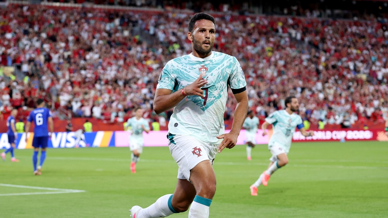 Late Ramos Goal Sends Portugal Past Croatia Before Spain