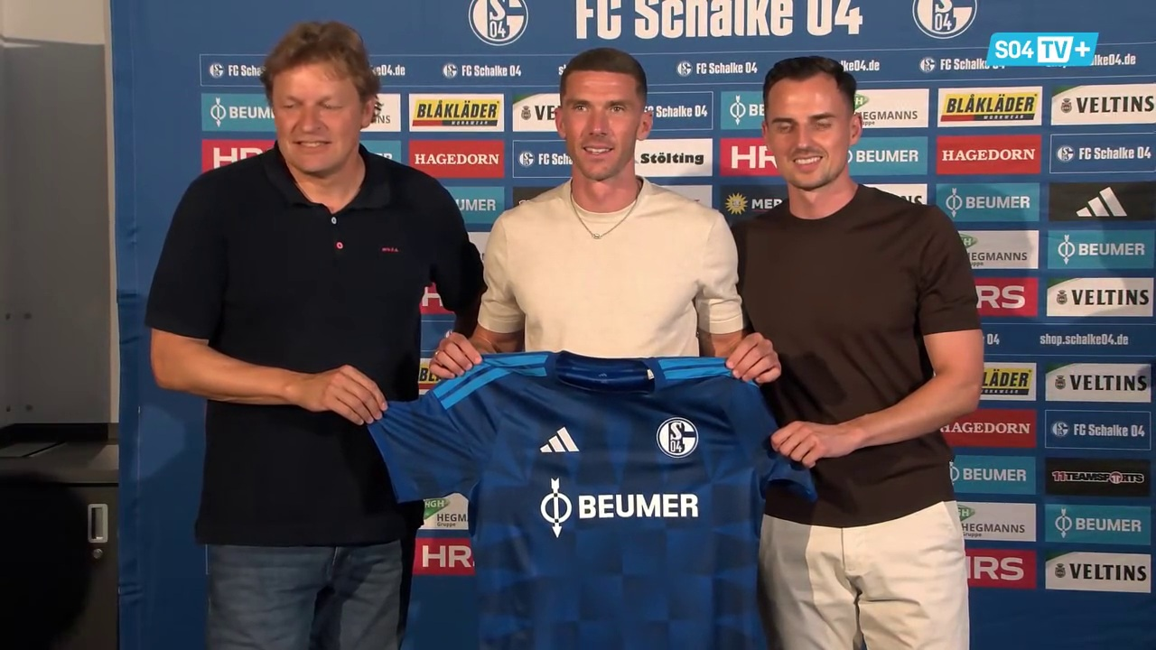Schalke sign Robin Gosens on loan from Fiorentina