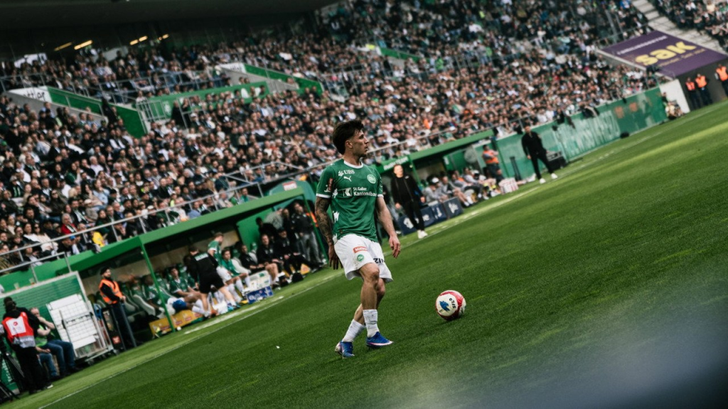 Tom Gaal’s late header gives St Gallen a 2-1 win over Benfica