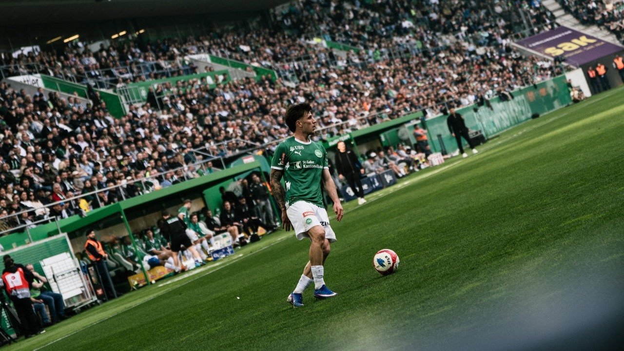 Tom Gaal’s late header gives St Gallen a 2-1 win over Benfica