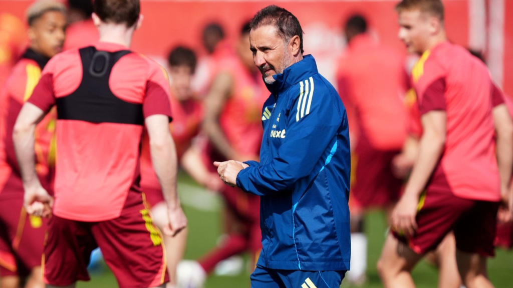 Nottingham Forest play Udinese and Barcelona in a three-team tournament