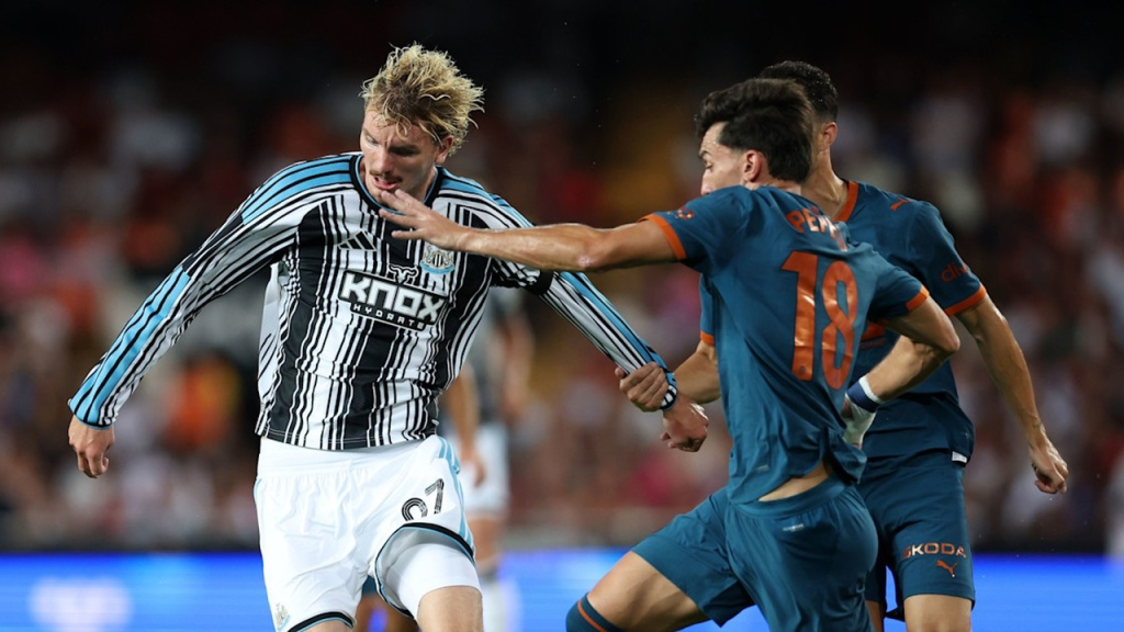 Yoane Wissa double gives Newcastle a 2-1 win at Valencia